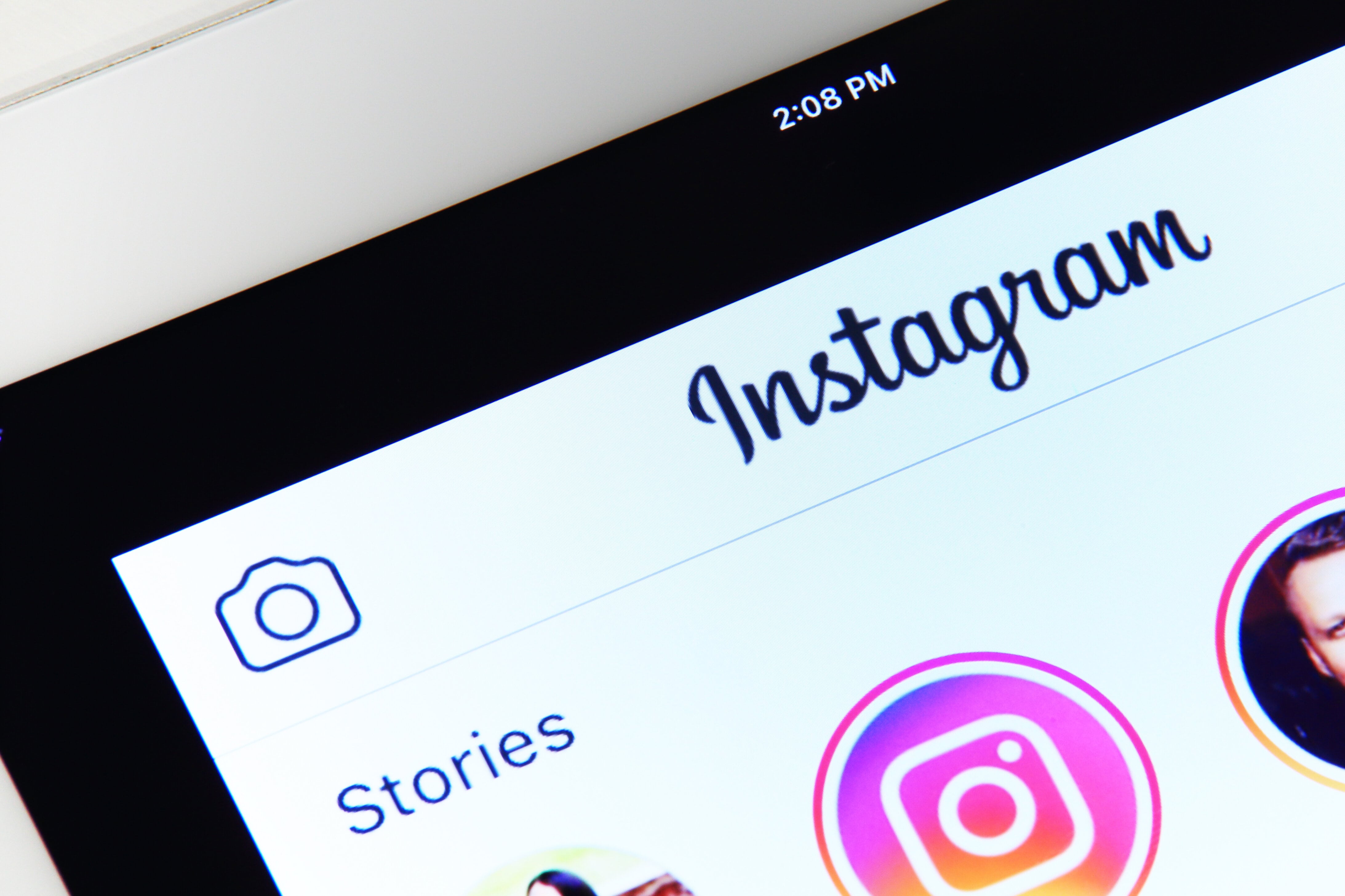 Why Instagram is the perfect place to market your roofing business